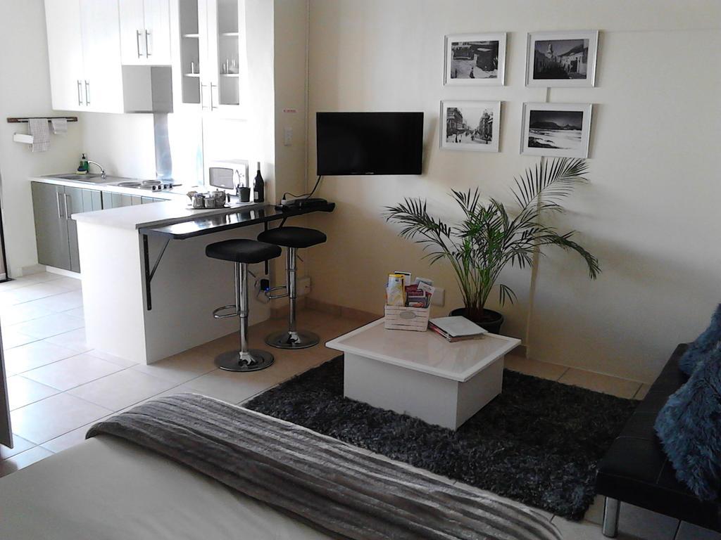 Port House Hotel Bloubergstrand Ngoại thất bức ảnh