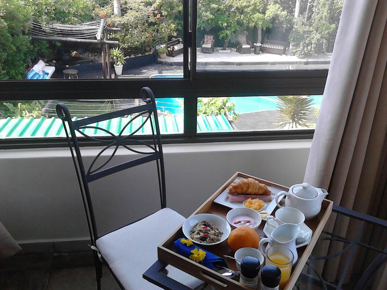 Port House Hotel Bloubergstrand Ngoại thất bức ảnh