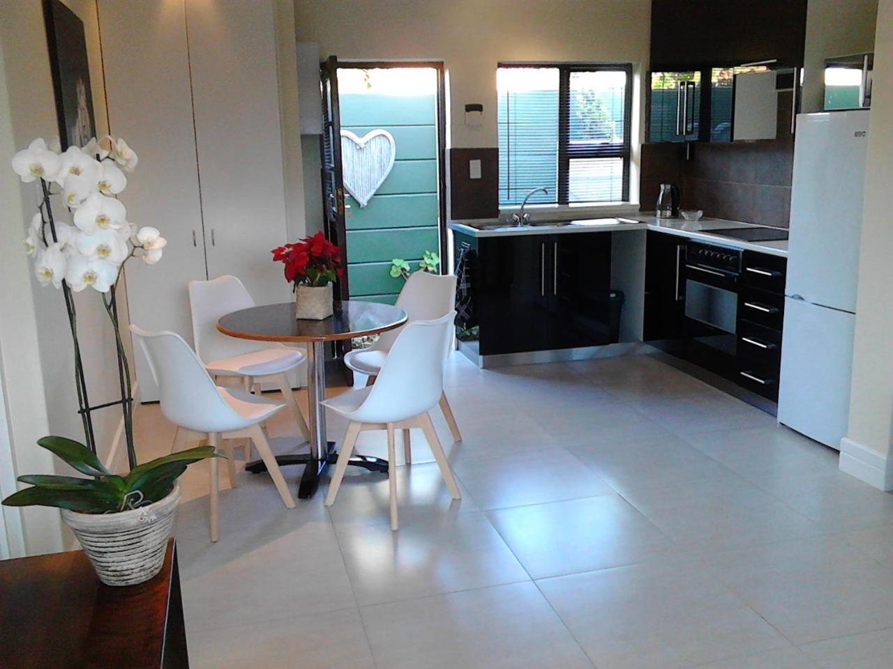 Port House Hotel Bloubergstrand Ngoại thất bức ảnh
